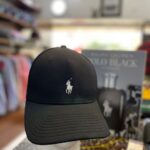 SMALL PONY BLACK CAP