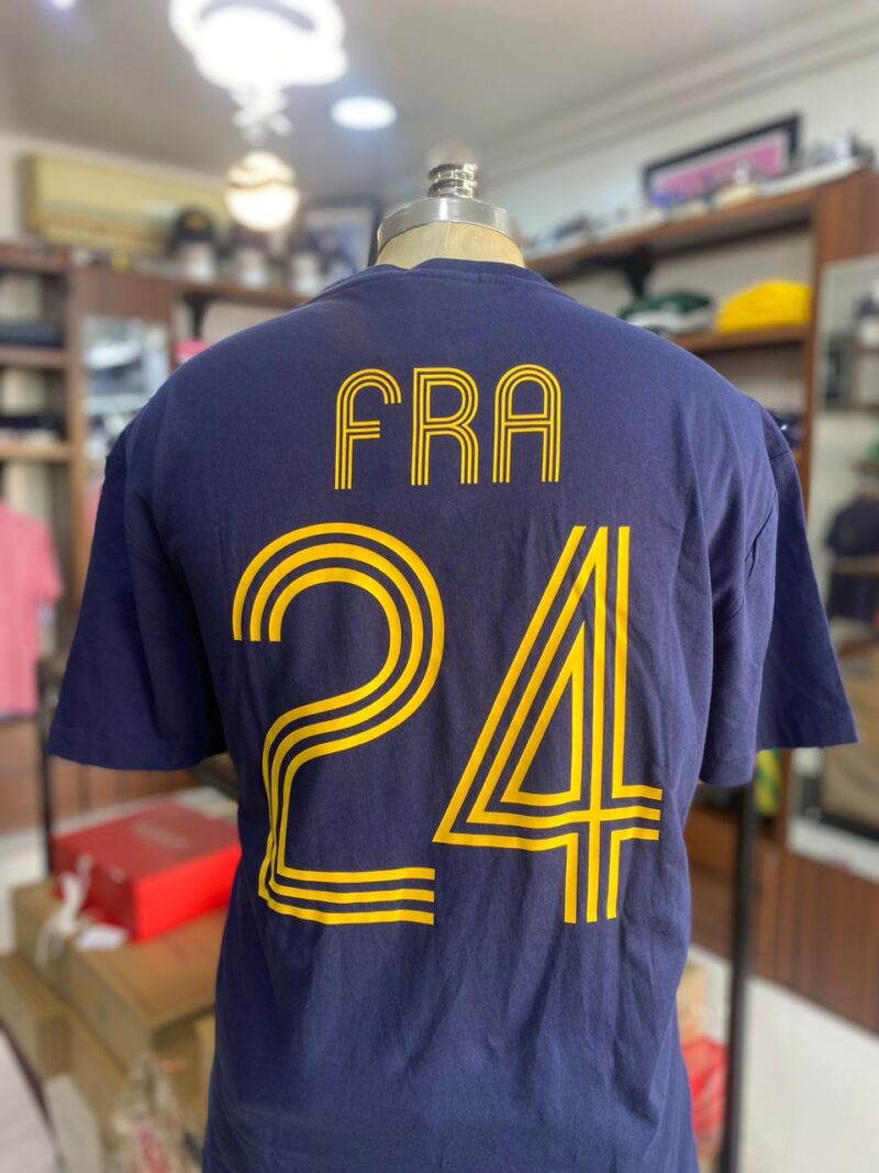 France tee